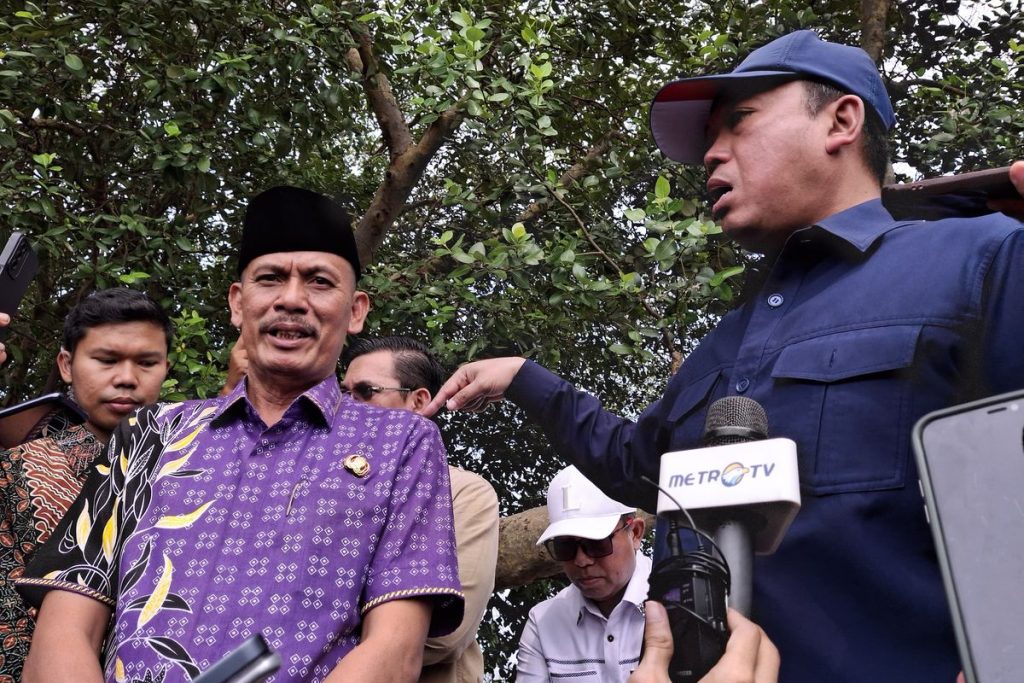 Pemeriksaan Kepala Desa Kohod